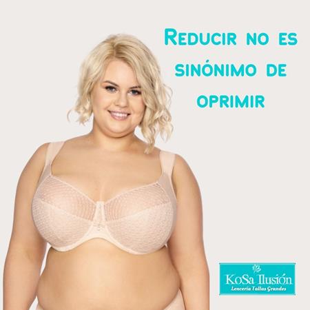 Modelo lenceria talla discount grande